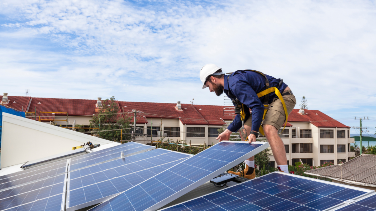 The Benefits of Adding Solar Batteries to your Solar Installation